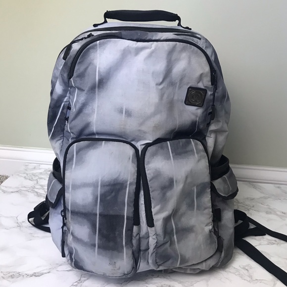 lululemon wet coast backpack
